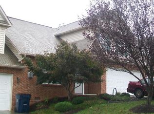 2027 Gatehouse Ln, Powell, TN 37849