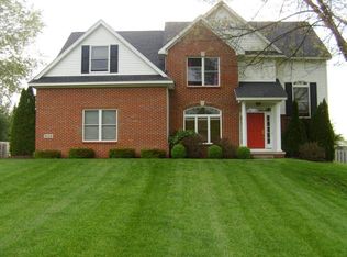 9624 Mohican Ct, Pinckney, MI 48169