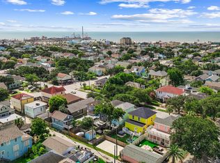 3124 Bernardo De Galvez, Galveston, TX 77550