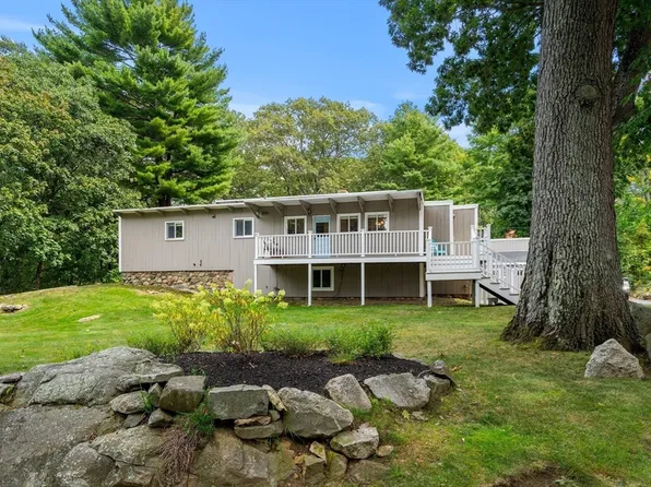 71 Walnut Rd, Swampscott, MA 01907