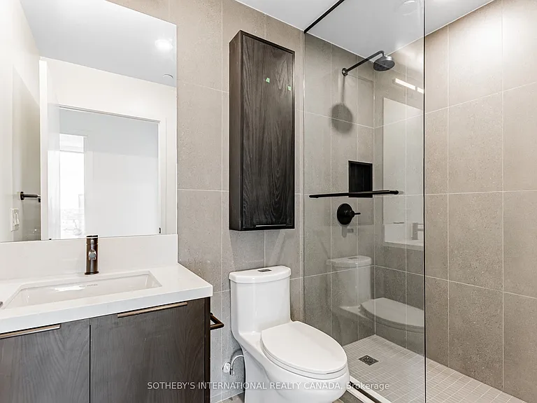 5 York Rd #608 — Photo 7