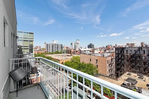 Rented by REAL New York | media 10