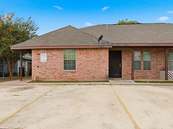 2nd image of 7627 Windsor Oaks