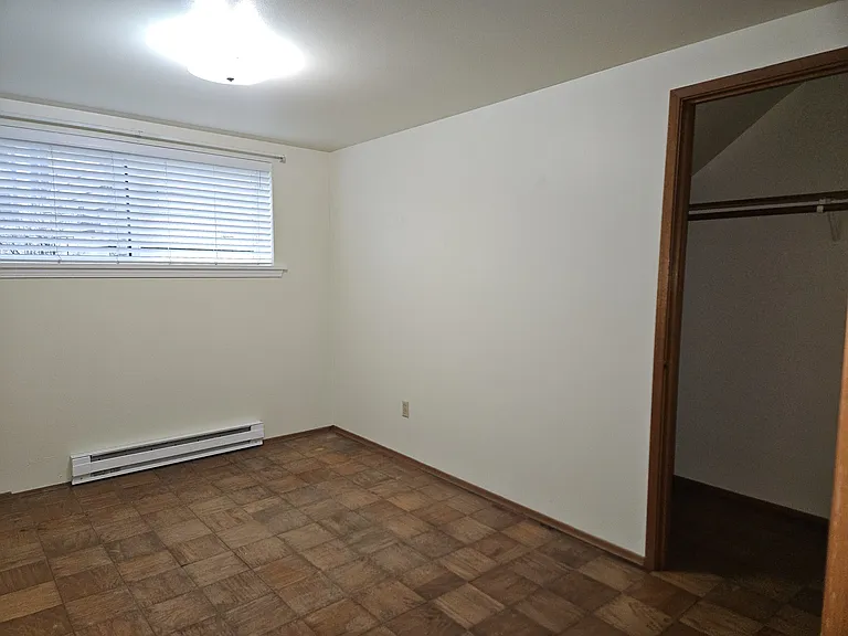 817 NW Market St — Photo 17