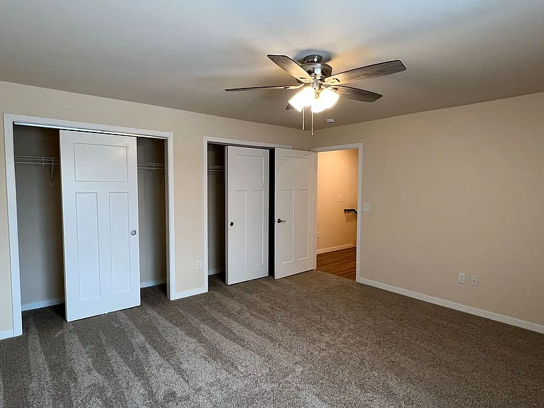 713 Caroline St — Photo 210