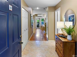 1250 Weaver Rd NW UNIT A-8, Bainbridge Island, WA 98110