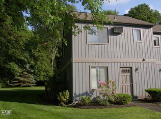 77 Stony Hill Vlg, Brookfield, CT 06804