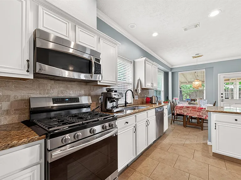 2910 Barton Meadow Ln — Photo 19