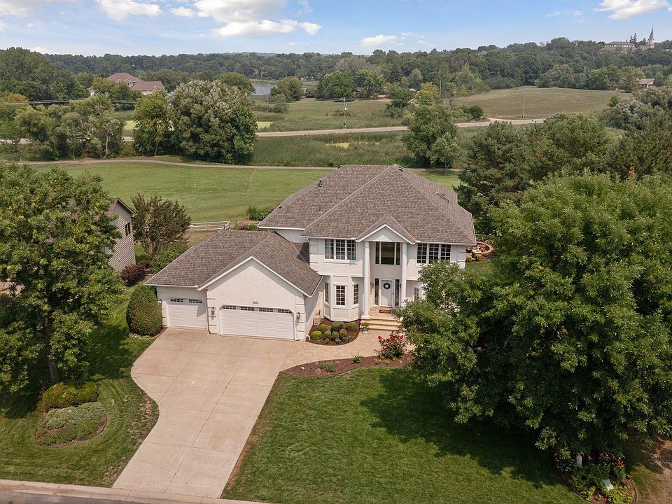 1st image of 2000 Woodstone Dr