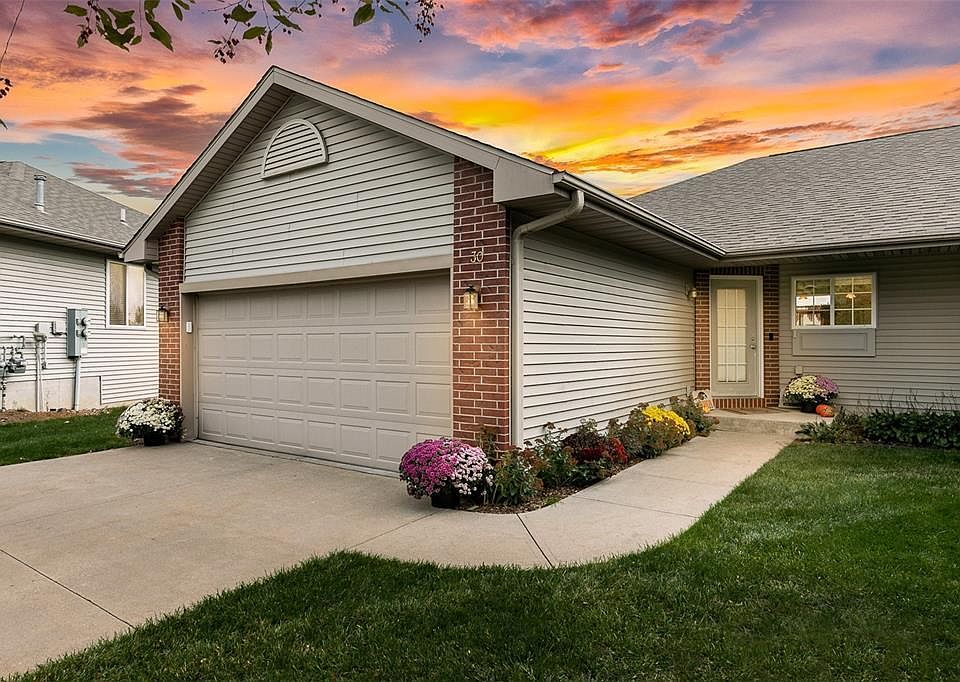 1st image of 30 Sinnott Pl