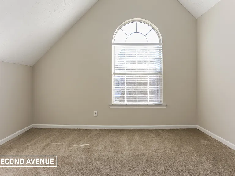 1600 Beech Grove Dr — Photo 11