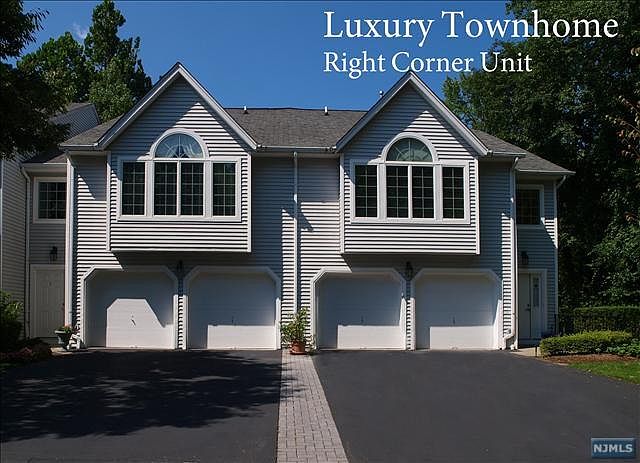 1st image of 2 Bradshaw Ct #2