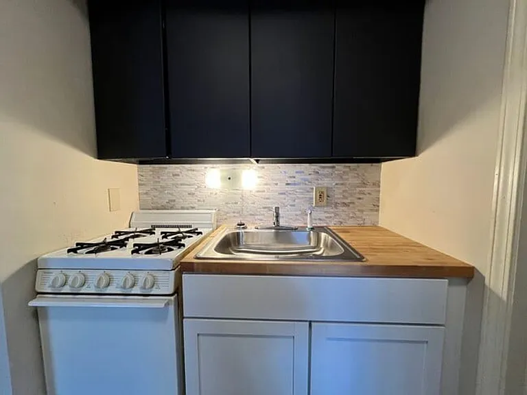3222 Harry Lee Ln — Photo 4