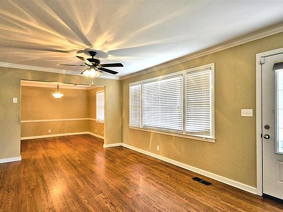 2nd image of 414 E Coy Cir