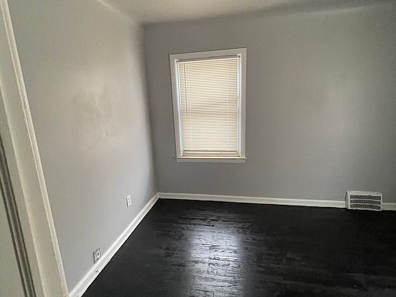 2nd image of 9972 Whitcomb St