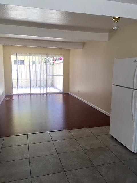 1st image of 1143 Roewill Dr APT 4