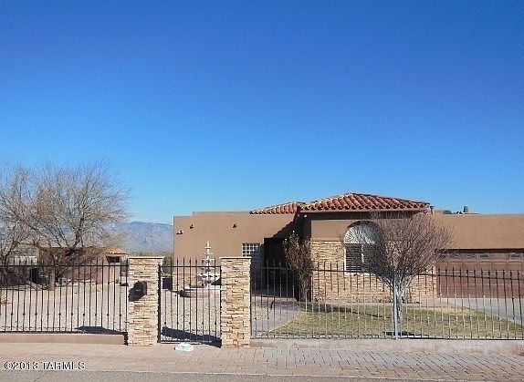 1st image of 6046 N Benjamen Pl