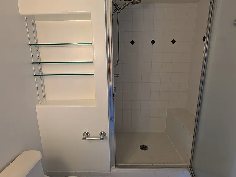 801 S King St #2907 — Photo 49