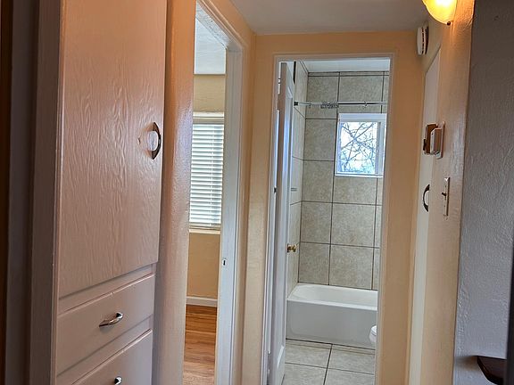 4th image of 1415 Richmond Dr NE