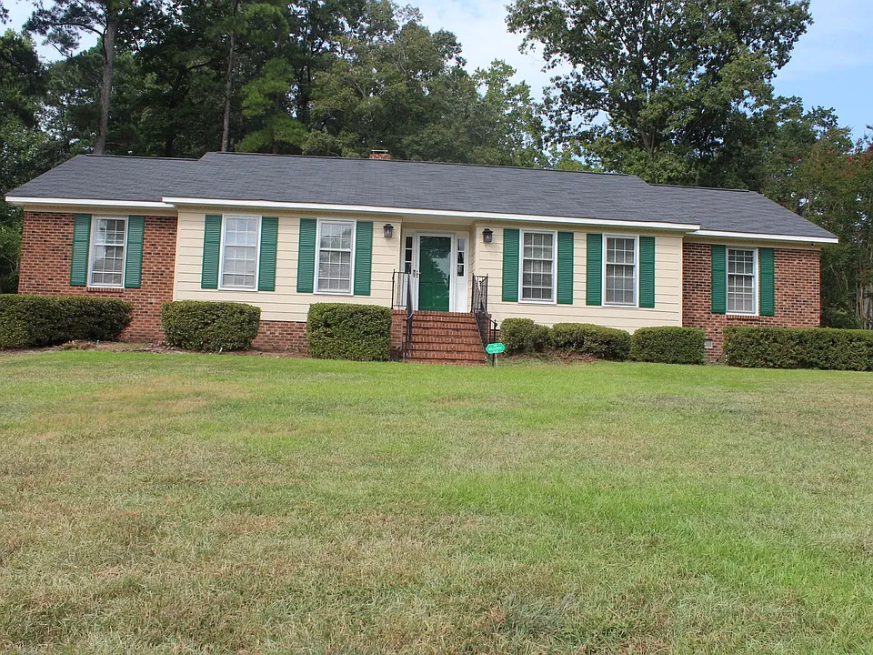 5817 Dobson Dr