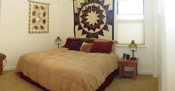 Guest Third Bedroom w/ Bath