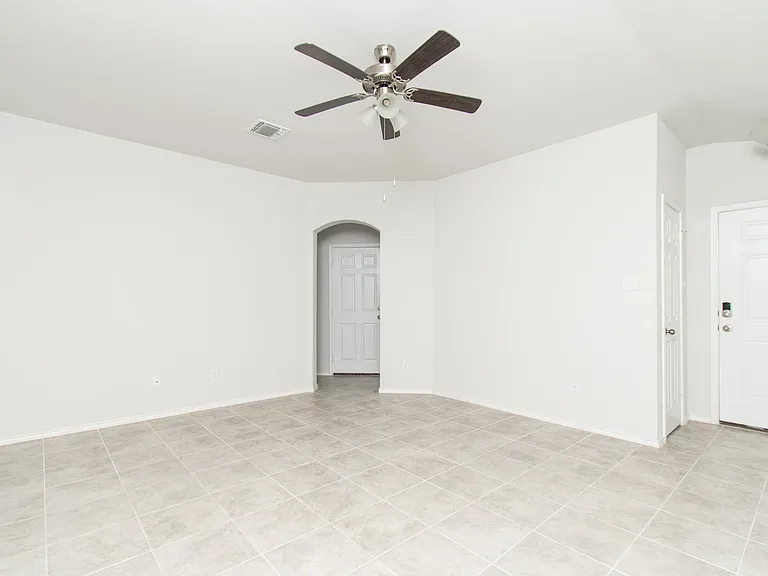 9019 Stonehollow Dr — Photo 4