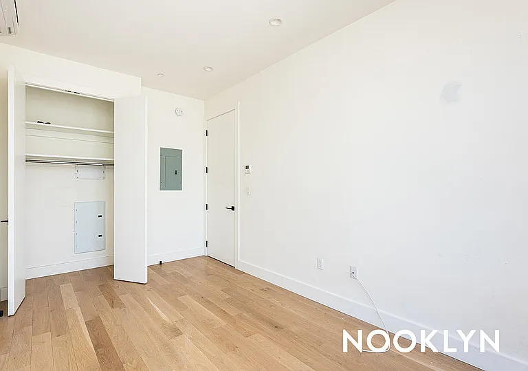 16 Charles Pl #5A — Photo 10