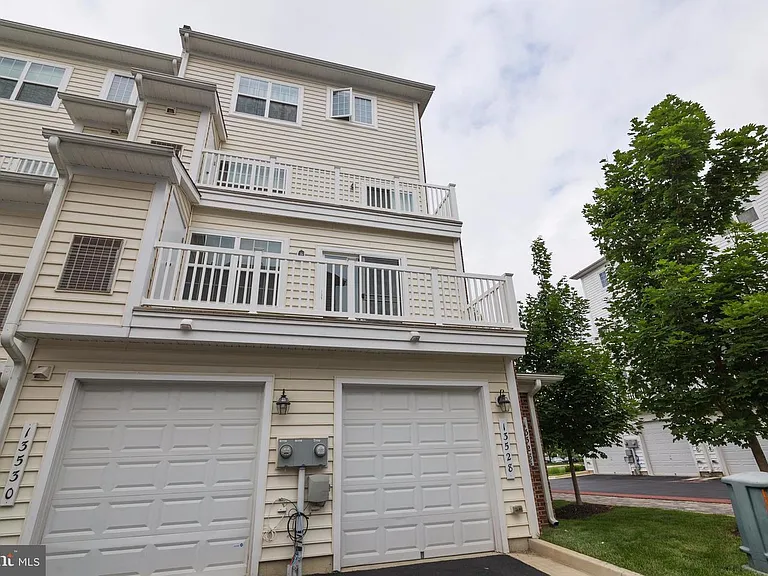 13528 Waterford Hills Blvd — Photo 3