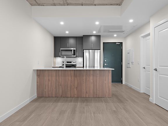 5th image of 22 Dawson St #1565004