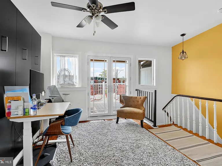 2356 E Susquehanna Ave — Photo 28