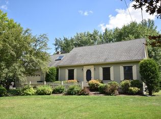 266 W Pomeroy Ln, Amherst, MA 01002