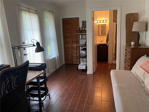 5th image of 3201 Canter Ln