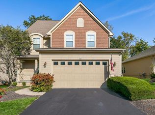 1142 Cross Creeks Rdg, Pickerington, OH 43147