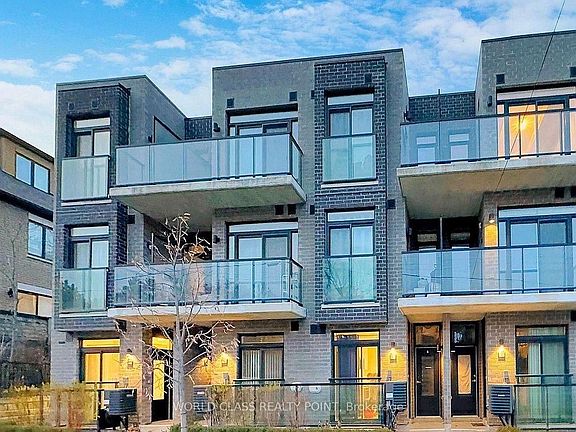 2nd image of 260 Finch Ave E #Townhouse 3