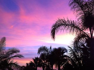 7467 Neptune Dr, Carlsbad, CA 92011