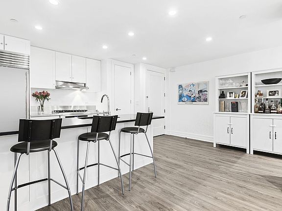 4th image of 110 Livingston St APT 3U