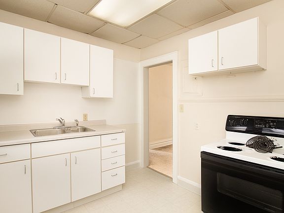 4th image of 2210 W 5th St #3