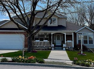 1211 W Country Ridge Dr, South Jordan, UT 84095