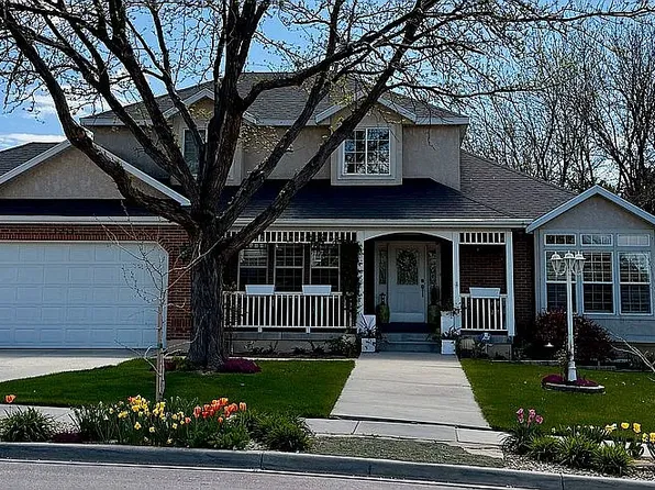 1211 W Country Ridge Dr, South Jordan, UT 84095