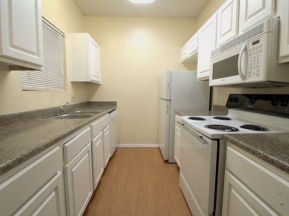 4th image of 12166 Metric Blvd APT 1004