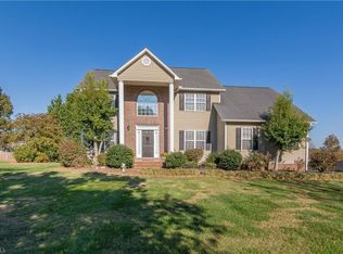 5509 Fairway Run Dr, Mc Leansville, NC 27301