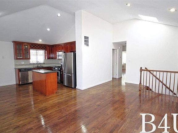 2nd image of 7141 Bergen Ct