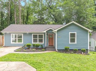 983 Poplar St, East Pt, GA 30344