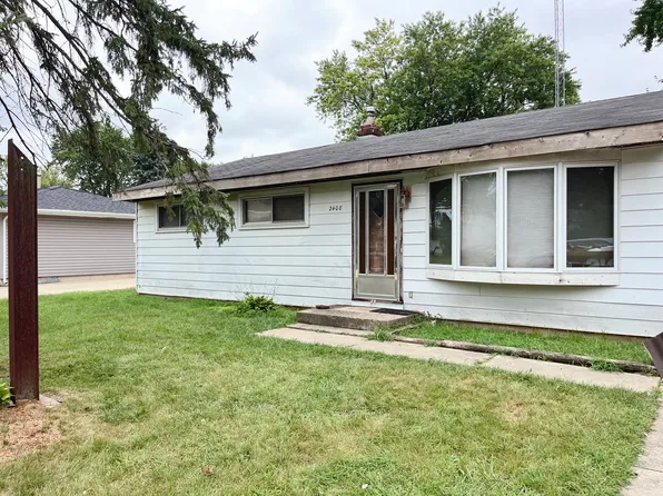 2408 Driftwood Dr, Holiday Hills, IL 60051