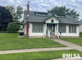 715 N 2nd St, Chillicothe, IL 61523