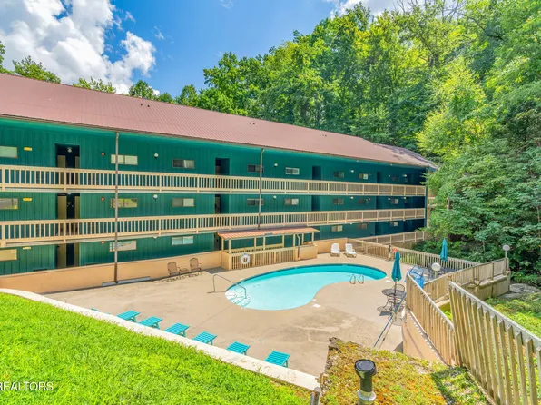 1435 Wiley Oakley Dr APT 176, Gatlinburg, TN 37738