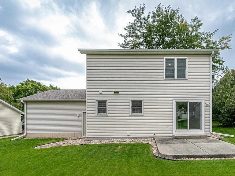 878 Sky Ridge Dr — Photo 21