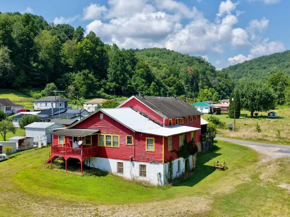 36 Rabbit Run, Fayetteville, WV 25840