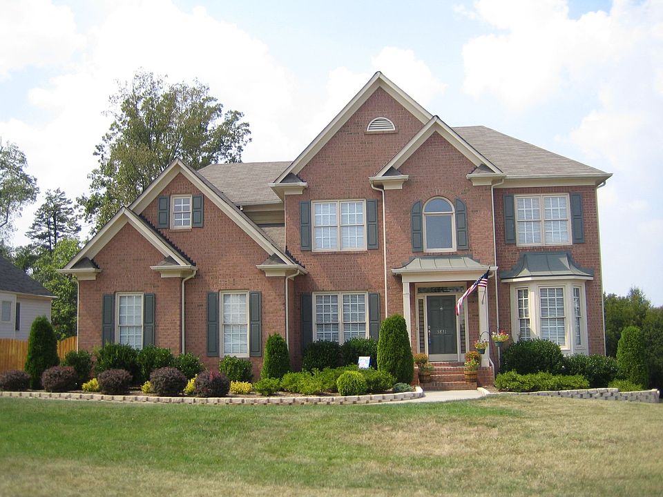 2nd image of 5831 McChesney Dr