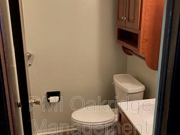 5th image of 1525 Spruce Ave